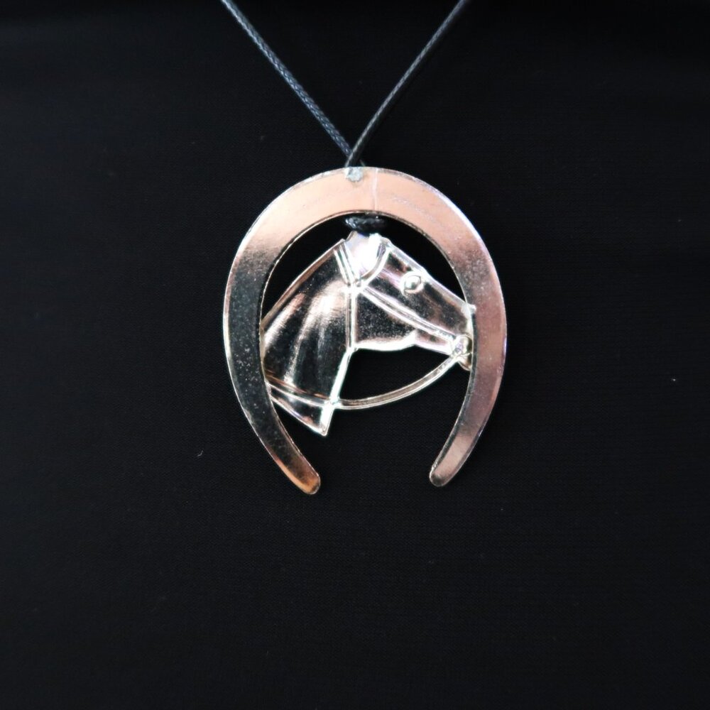 Western Horse Showmanship Horseshoe Silver Tone Pendant Necklace 2 Inch Long - Picture 3 of 4